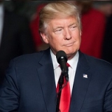 Трамп заблокировал слияние Broadcom и Qualcomm // ПРАЙМ